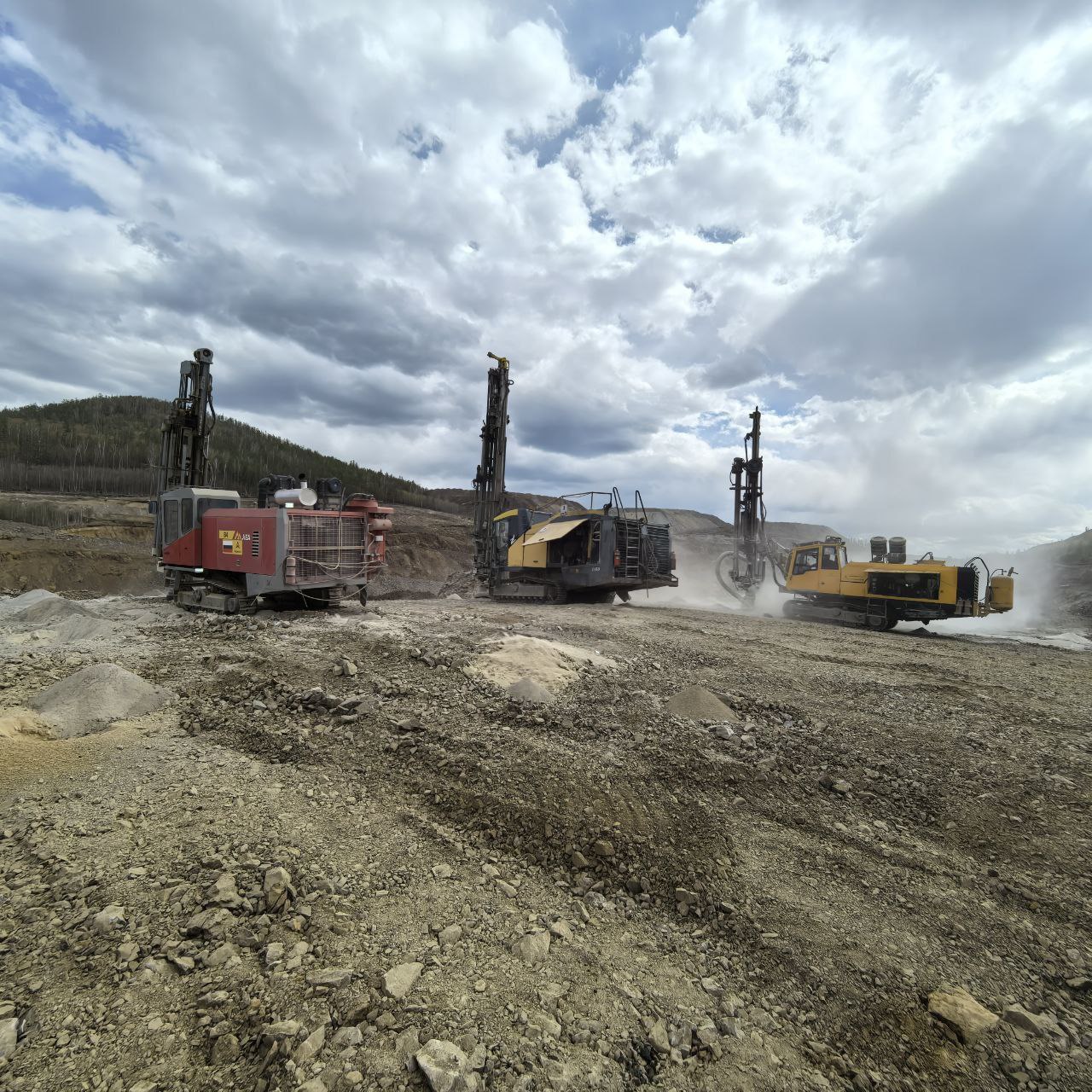 Осмотр и составление дефектной ведомости буровых установок и спецтехники